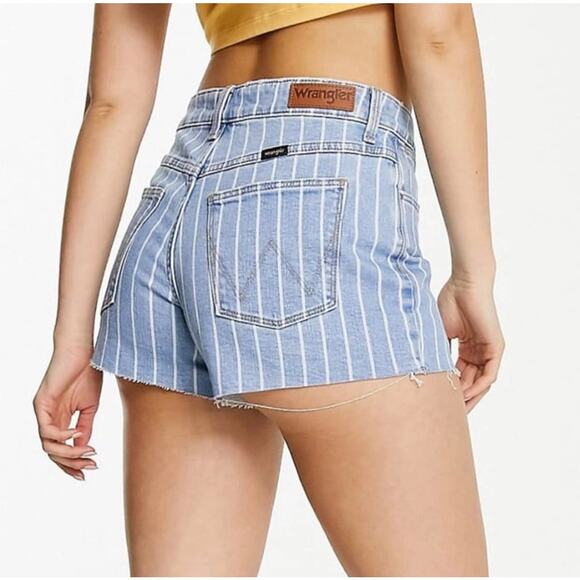 Wrangler Pants - NWT Wrangler High-Rise Vintage 3" Shorts Blue and White Size 12